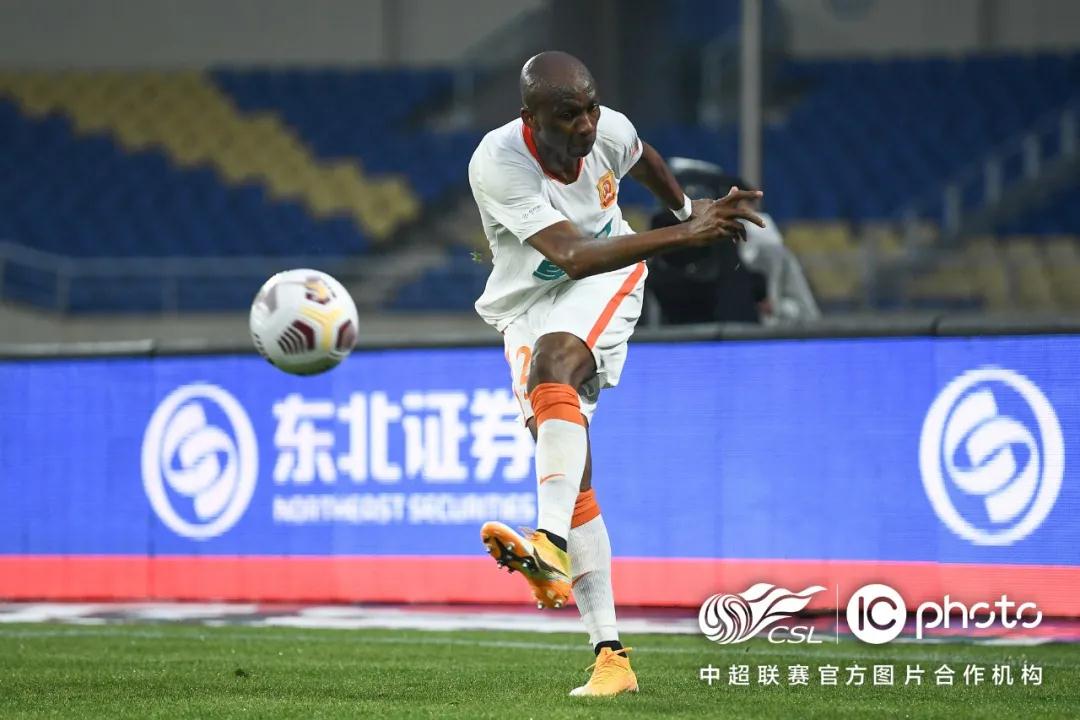 من هو هداف الدوري المصري 2024-2025؟ التنافس الشرس على لقب الهداف