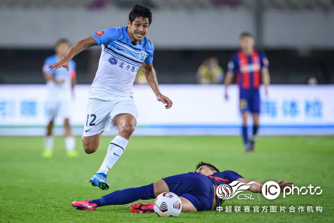 الهلال يتألق في دوري أبطال آسيامسيرة تاريخية نحو المجد